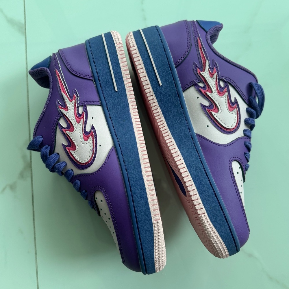 Nike Air Force 1’s - Picture 7 of 10